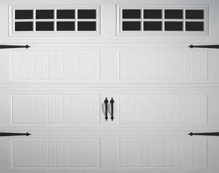 Ribbed Panel 440